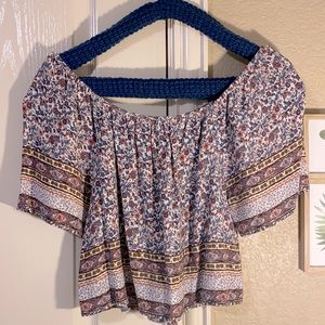 Flowery off the shoulder crop top!!!